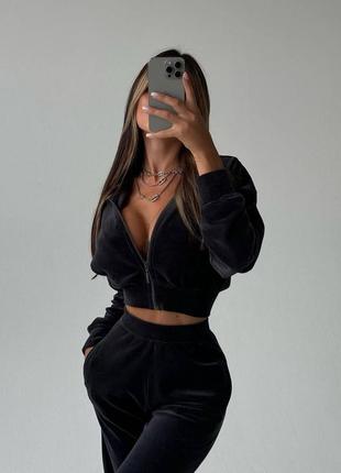 Велюровый костюм2 фото