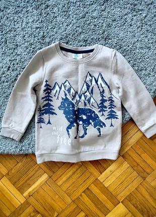 Свитер на флисе с волком