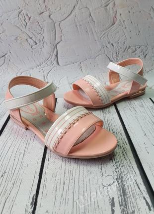 Босоніжки для дівчаток