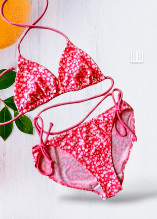 Яркий купальник бикини в принт есть нюанс