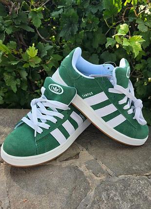 Стильні і модні кросівки -натуралки.