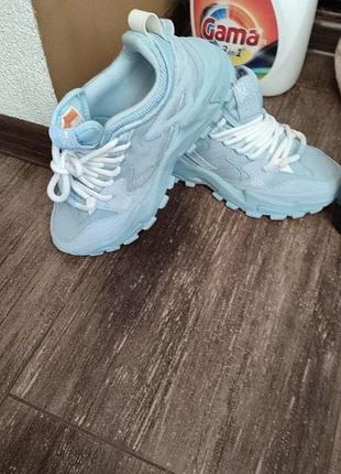 Кроссовки notwoways