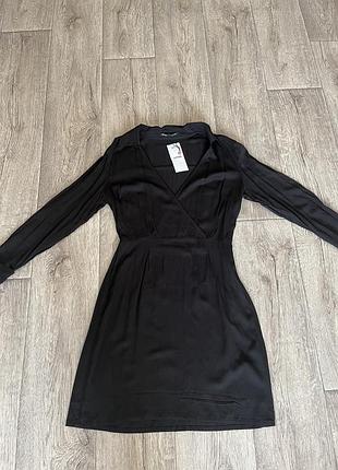 Маленькое черное платье