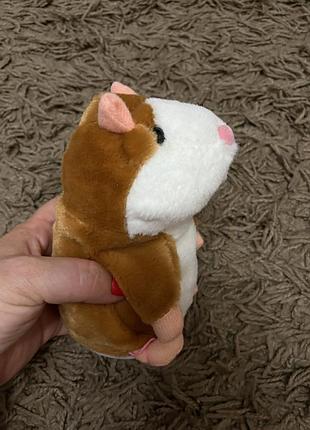 Хомяк который повторяет. игрушка повторяемая