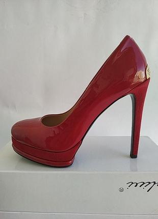 Кожаные туфли размер 37.