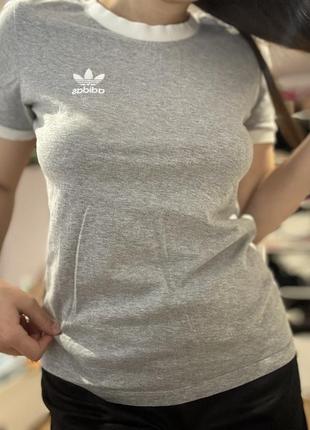 Футболка adidas