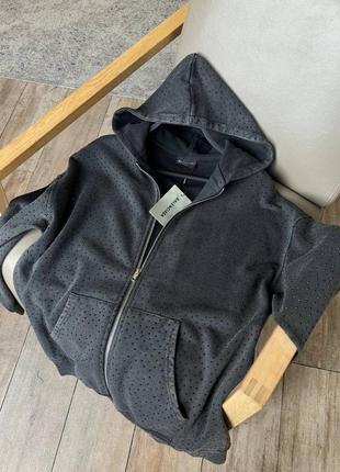 Жіночий костюм