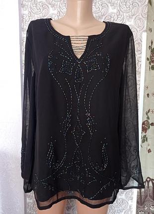 Блуза от бренда victoria taylor.