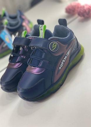 Кросівки на хлопчика