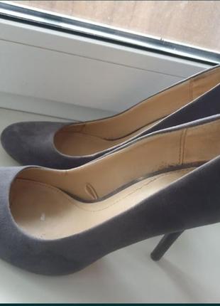 Туфлі замшеві