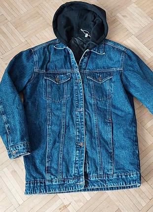 Джинсова куртка з капішоном