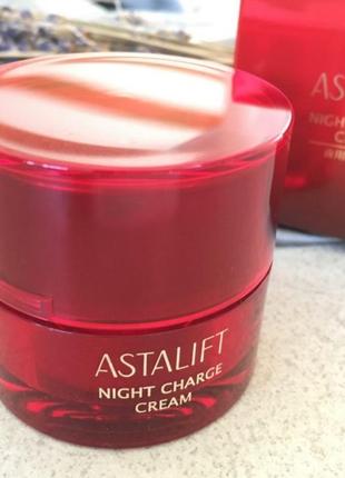 Fujifilm astalift night charge cream ночной увлажняющий омолаживающий крем с астаксантином, ликопином, 30 мл.