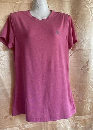 Футболка бренду adidas, пог-47, поб-43, довжина-68см, унісекс