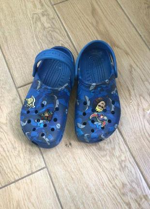 Crocs