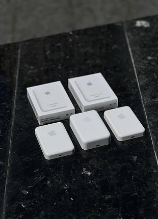 Battery pack for apple