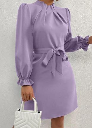 Атласное платье с поясом shein m лиловое