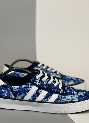 Кроссовки adidas cinza