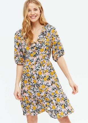 Платье в цветочный принт new look вискоза