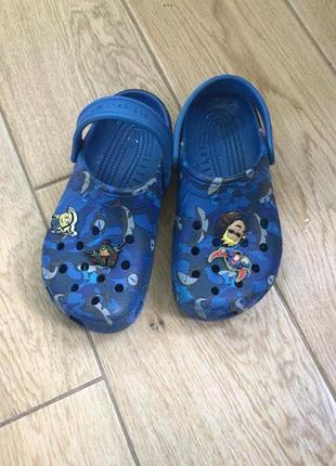 Crocs