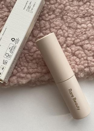 Черная удлиняющая тушь для ресниц объема удлинения rare beauty by selena gomez perfect strokes universal volumizing mascara