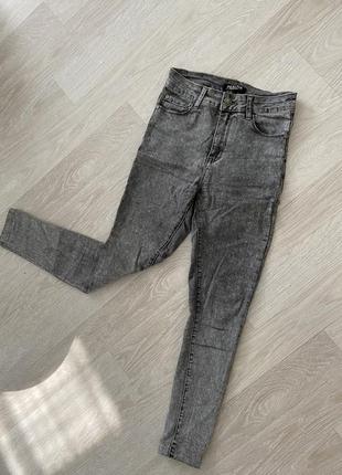 Женские джинсы скинни