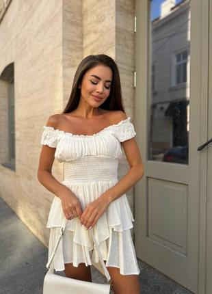 Білий комбінезон на літо