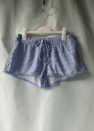 Тонкие шортики