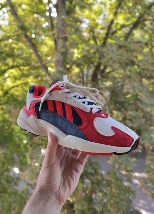 Кросівки adidas yung-1