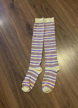 Высокие разноэлуровые полоскатые носки