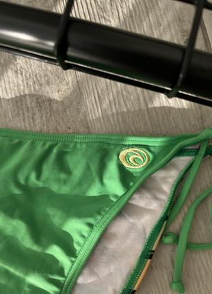 Бікіні з пляжної колекції бренду rip curl