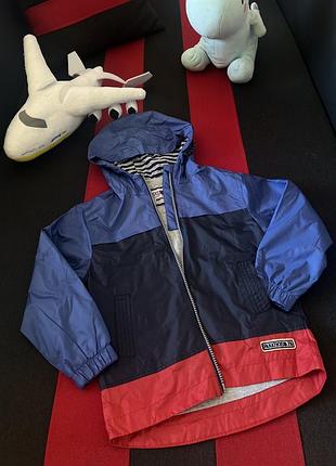 Ветровая куртка на 3-4р. новая
