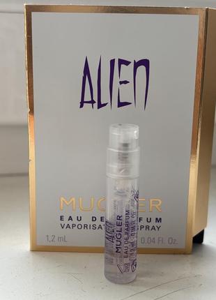 Mugler alien