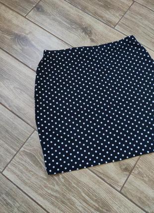 Мини юбка черная в горошек на резинке, тянется, состояние идеально