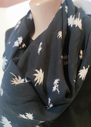 Легкий шарф levi's