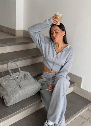 Костюм трендовий спортивний