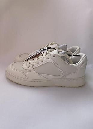 Ретро кроссовки zara