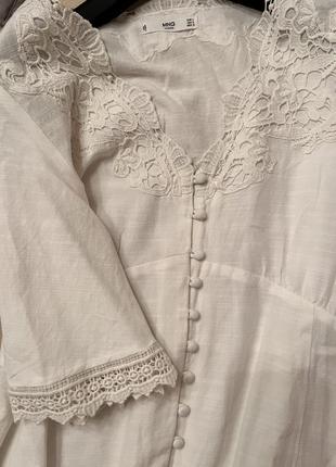 Белое платье mango