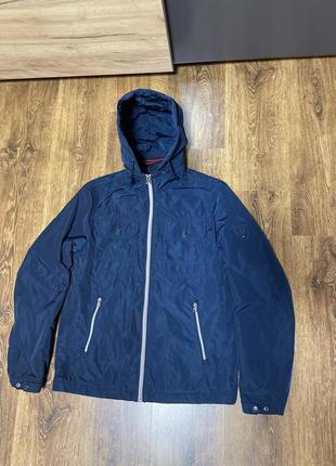 Tommy hilfiger 4