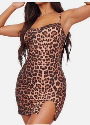 Короткое леопардовое платье мини-платье сексуальное лео платье на брителях с распоркой на ноге