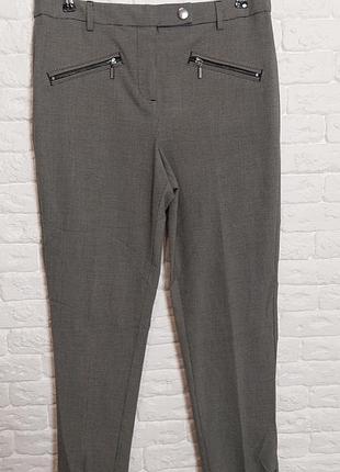 Фирменные очень красивые брюки штаны слим