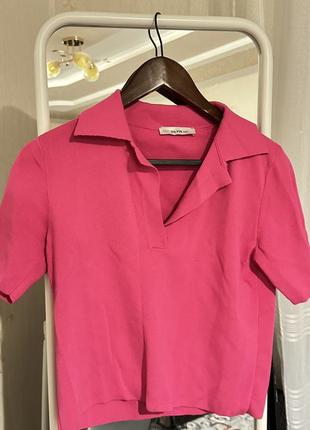 Акцентная кофточка с коротким рукавом