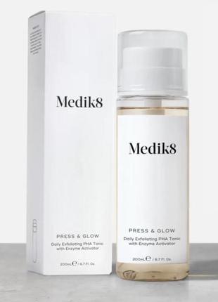 Тонік для обличчя press&glow medik8