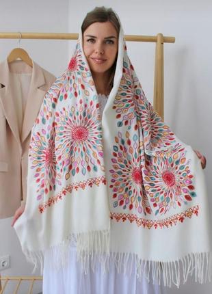 Кашемировый шарф с шелковой вышивкой жар птица, молочный