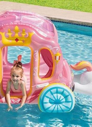 Надувна карета з конячкою