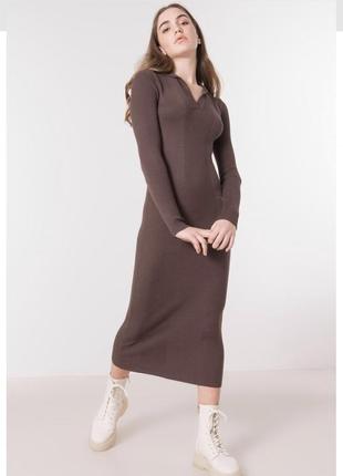 Качественное вискозное шоколадное приталенное платье с вырезом по спине bsl by asos