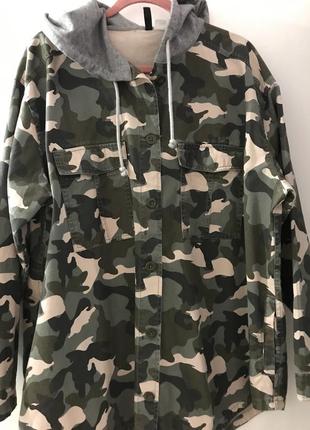 Куртка -ветровка divided 54-56 размер