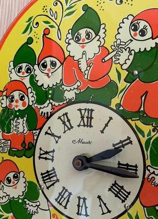 Часы ходики, часы настенные, часы механические, часы антиквариат, часы для дома, часы маяк...