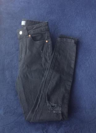 Стильные джинсы