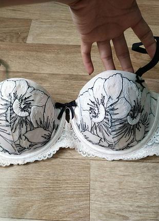 Неперевершений бюстгальтер f&amp;f