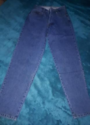 Модные винтажные джинсы calvin klein jeans.